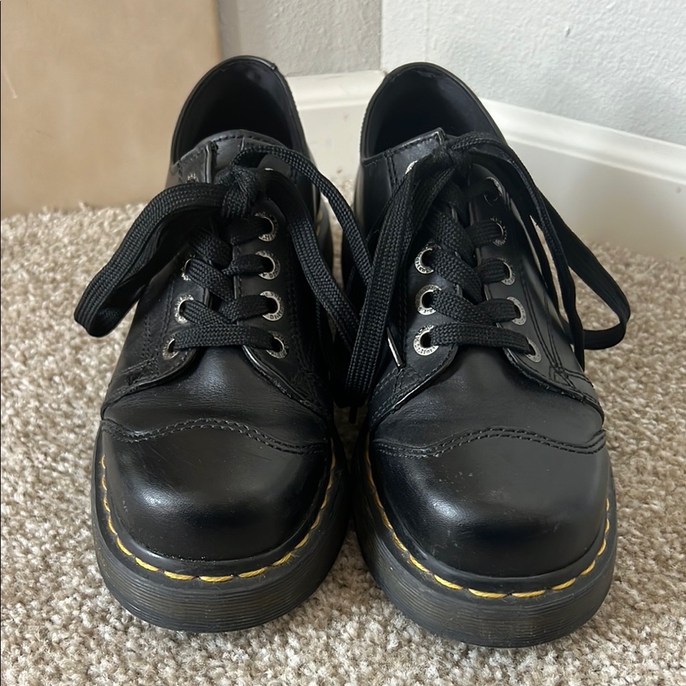 Black cap-toe Doc Martins - Rare